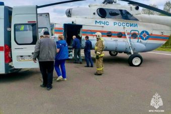Пациентов районной больницы доставили вертолетом в Тверь
