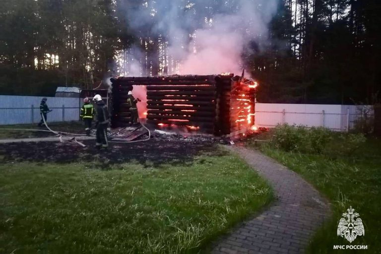 Баня сгорела утром под Тверью Баня сгорела утром под Тверью