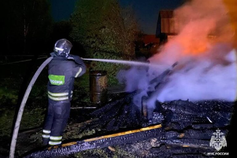 Человек пострадал во время пожара в Тверской области
