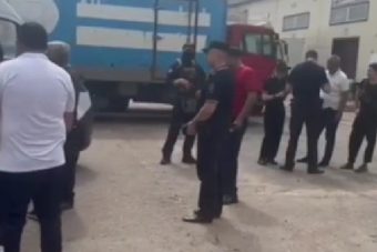 В Твери на овощебазе полиция проверила почти три сотни мигрантов