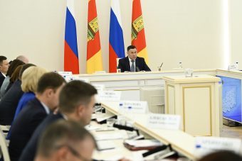 Игорь Руденя определил задачи по подготовке к осенне-зимнему периоду 2025-2026 годов