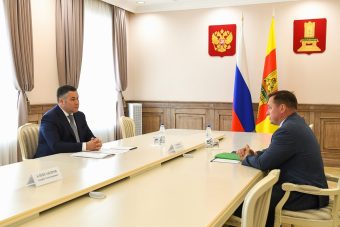 Игорь Руденя провел встречу с главой Сандовского округа