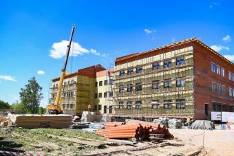 Москвичи сорвали строительство уникальной агрошколы в Тверской области