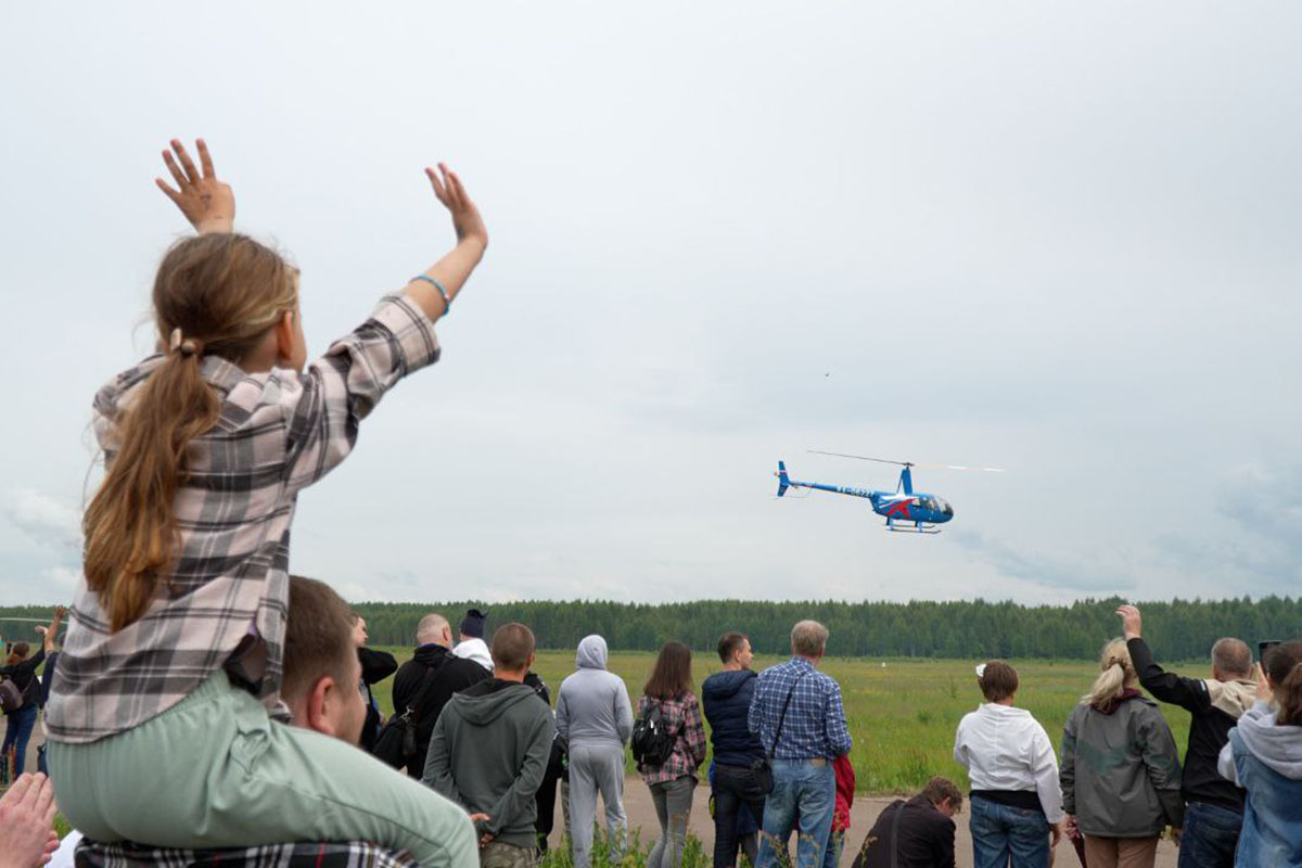 Под Тверью прошло авиашоу