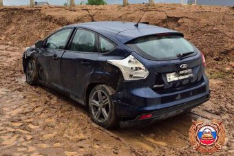 Женщина пострадала при столкновении двух авто под Тверью