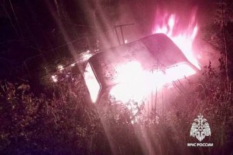 Автомобиль загорелся в результате ДТП в Тверской области