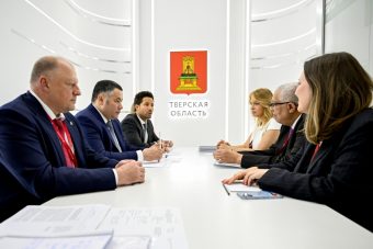ПМЭФ-2025: Губернатор Тверской области и гендиректор корпорации из Саудовской Аравии обсудили возможности въездного туризма в Верхневолжье