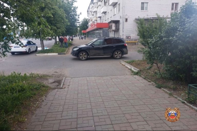 Подростка на велосипеде сбили в Твери