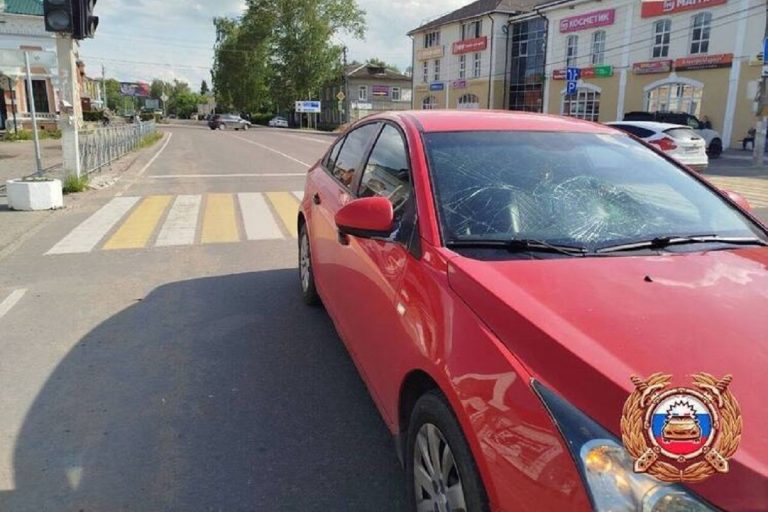Женщина-водитель сбила подростка на велосипеде в Тверской области Женщина-водитель сбила подростка на велосипеде в Тверской области