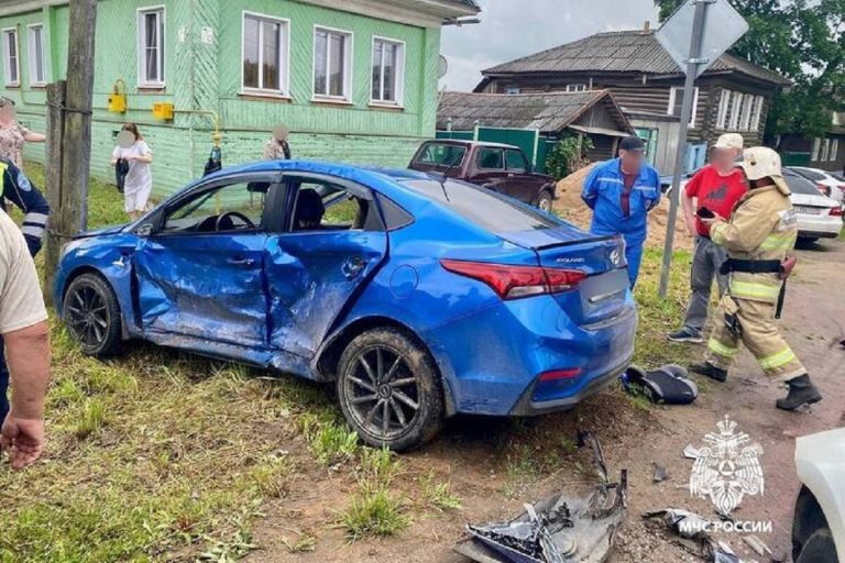 Два человека пострадали в ДТП в Тверской области Два человека пострадали в ДТП в Тверской области