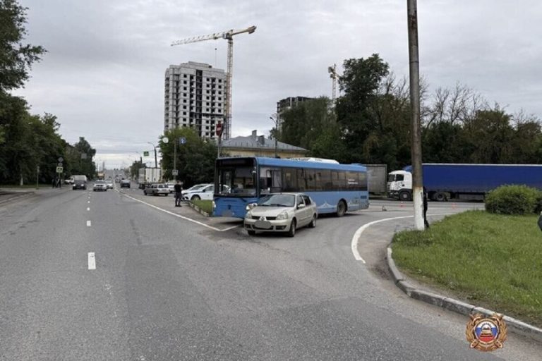 Два ребенка пострадали в ДТП в Твери