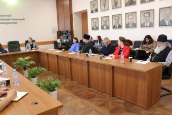 В Твери обсудили семейные ценности