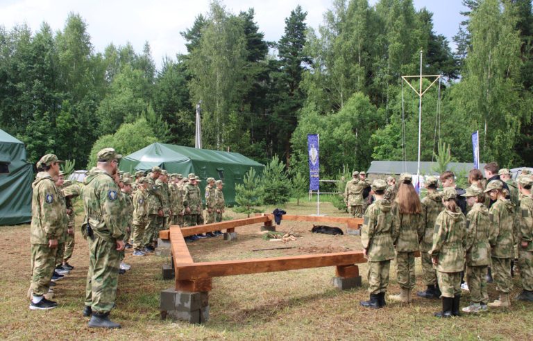 На патриотический слет в Тверскую область съехались кадеты и дети участников СВО из разных регионов России