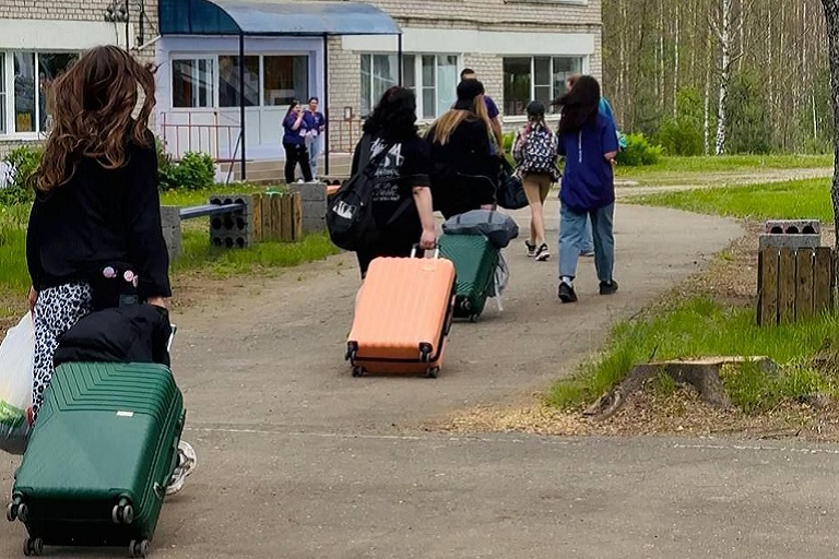 В Тверской области первая смена отправилась в детские лагеря
