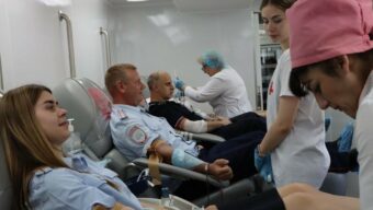 Тверские полицейские пожертвовали более 20 литров собственной крови