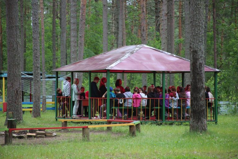 Тверские депутаты проконтролировали работу загородных лагерей