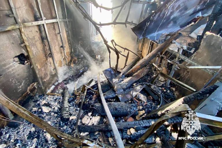 Женщина погибла при пожаре в Тверской области