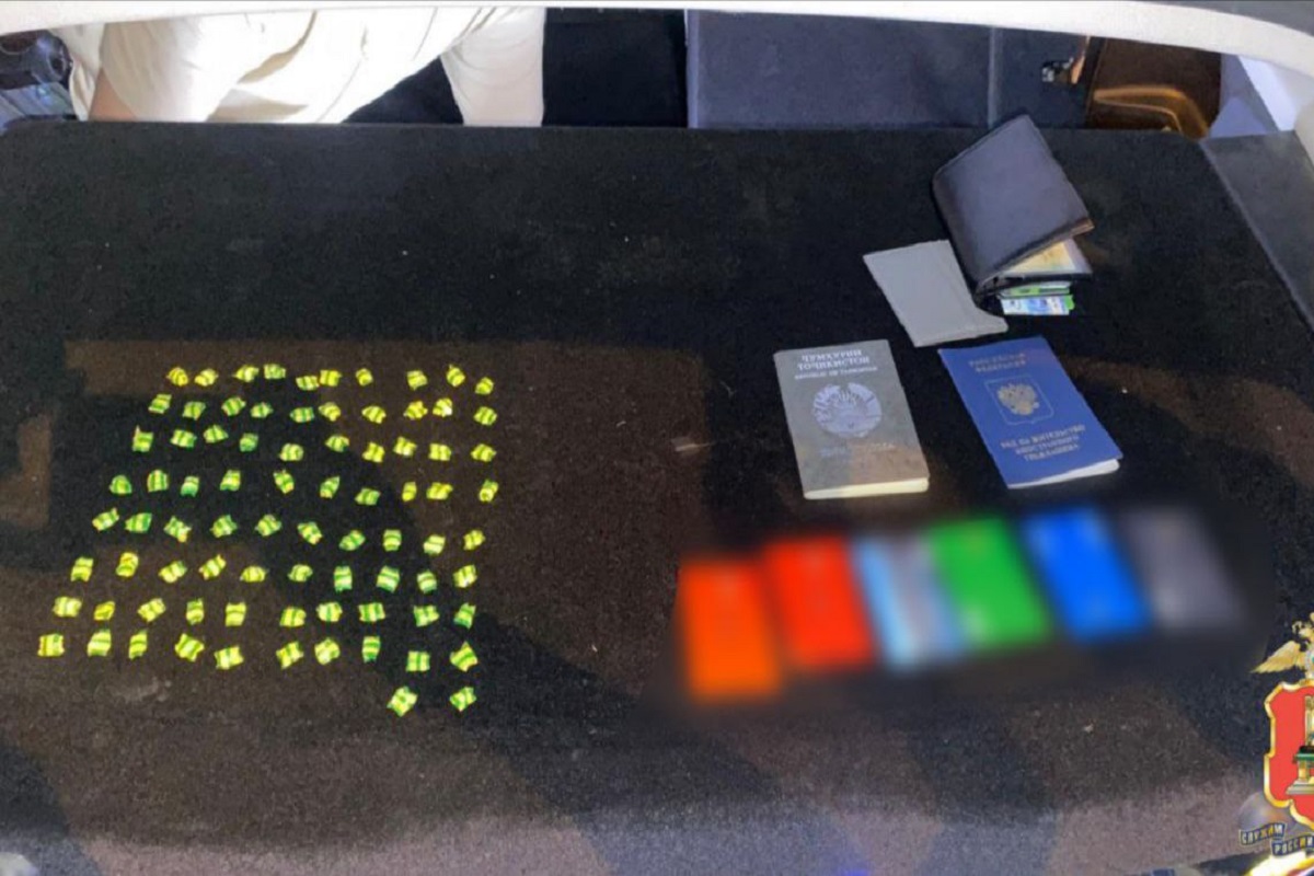 В Твери иностранец планировал распространять синтетику и пожалел об этом