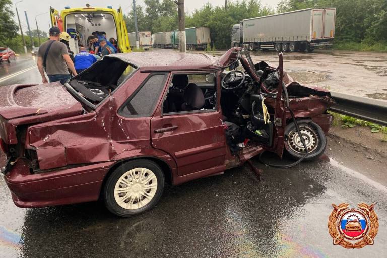 В Твери водитель ВАЗа устроил ДТП на встречной полосе