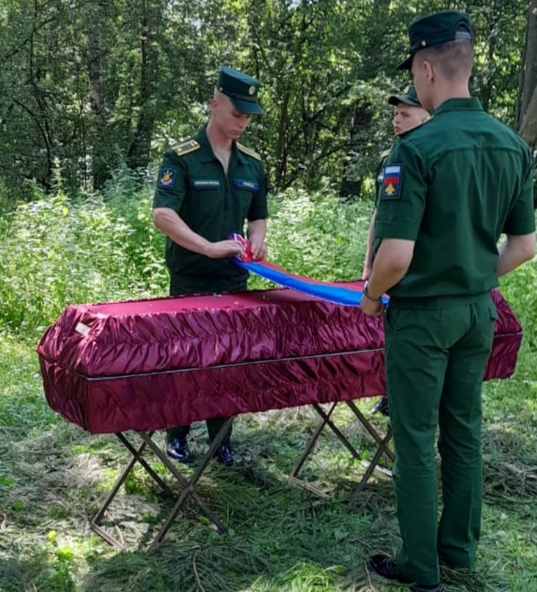 В Тверской области простились с добровольцем, погибшим на СВО