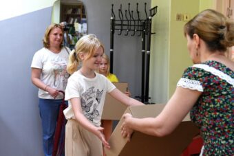 В Тверской области стартовала выдача бесплатной школьной формы