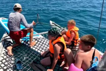 В Крыму троих детей из Тверской области унесло в море