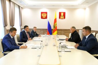 Игорь Руденя обсудил с Вячеславом Петушенко ввод новых транспортных развязок на М-11 в Тверской области