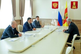 Игорь Руденя провел встречу с главой Бердянского городского округа