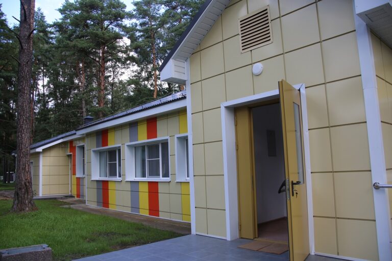 Депутаты Тверской Думы ознакомились с обновленным детским лагерем "Спутник"
