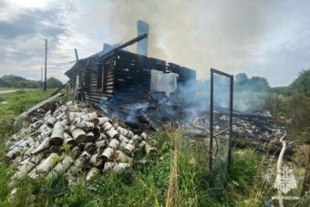 В Тверской области дотла сгорел жилой дом