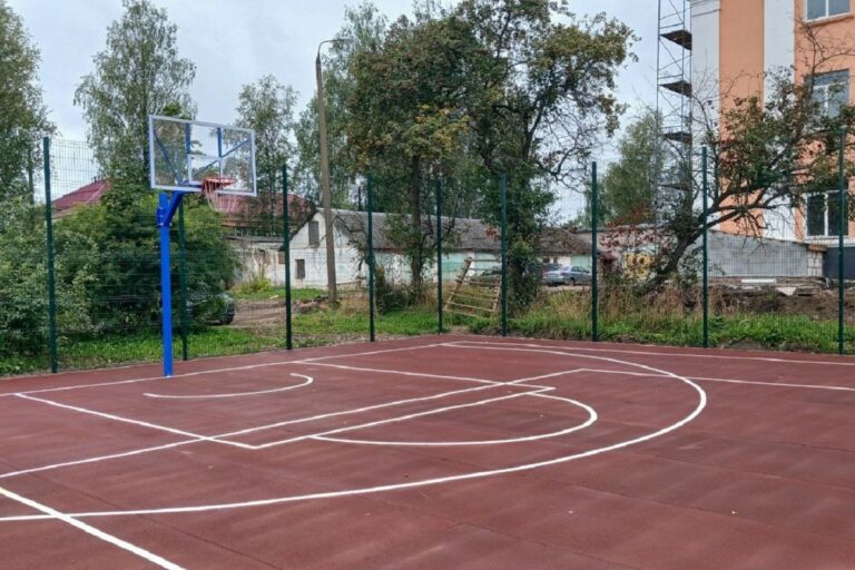 В Тверской области продолжается работа по устройству школьных стадионов