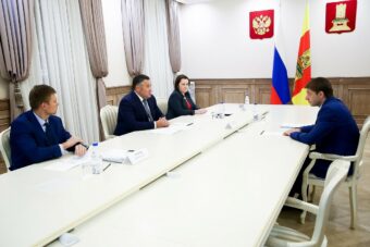 Игорь Руденя провёл встречу с и.о. ректора ТвГУ Дмитрием Беспаловым