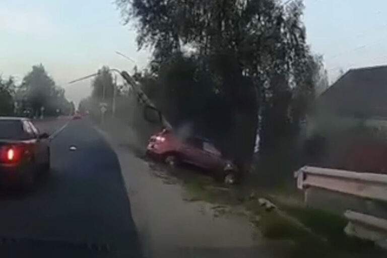Появилось видео момента смертельного ДТП в Конаково