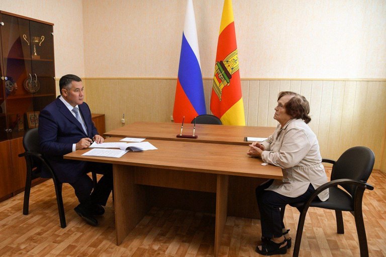 Губернатор Тверской области провел личный прием граждан в Торжокском округе