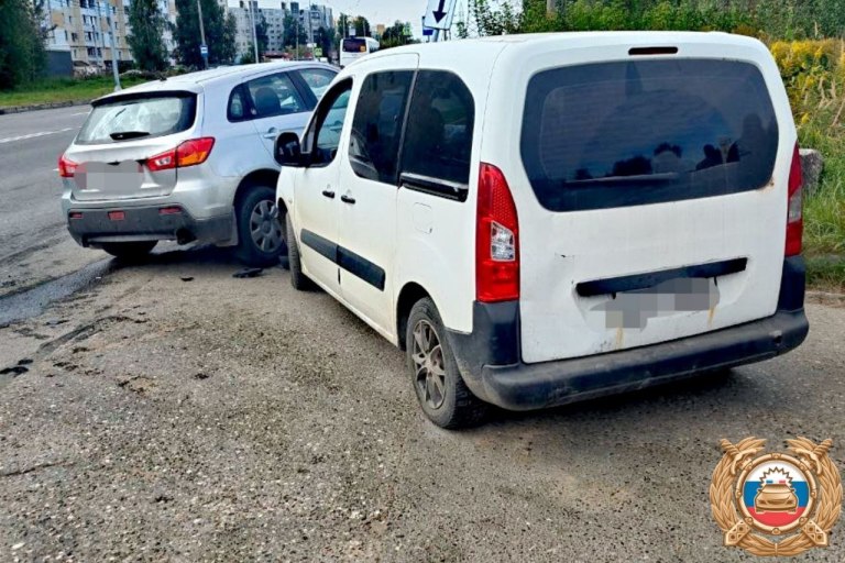 В тройном ДТП в тверском Заволжье пострадал мужчина