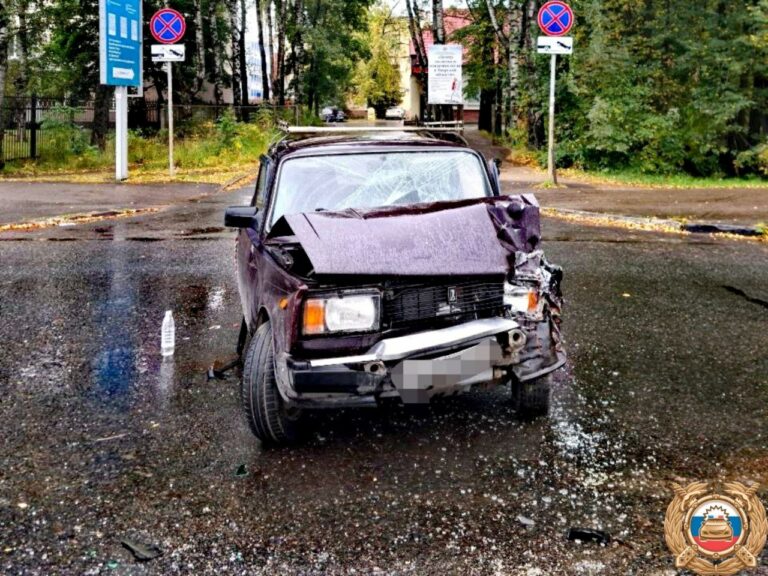 Пять человек пострадали в столкновении 4 автомобилей в Твери