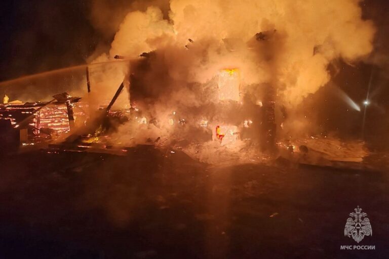 Жилой дом уничтожен пожаром в Тверской области