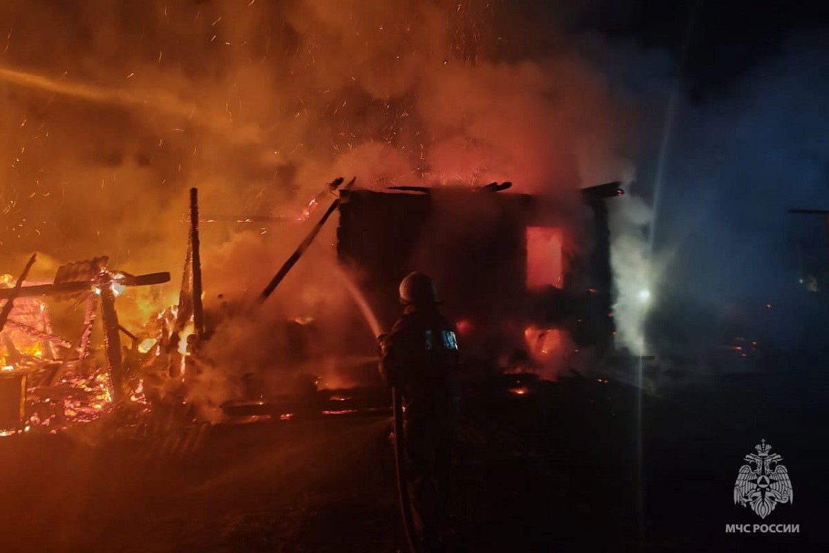 Жилой дом уничтожен пожаром в Тверской области