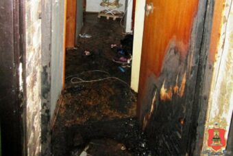 Жительница Тверской области подожгла квартиру, надеясь увидеть сына