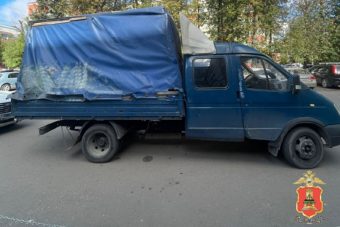 Серийного автоугонщика задержали в Твери