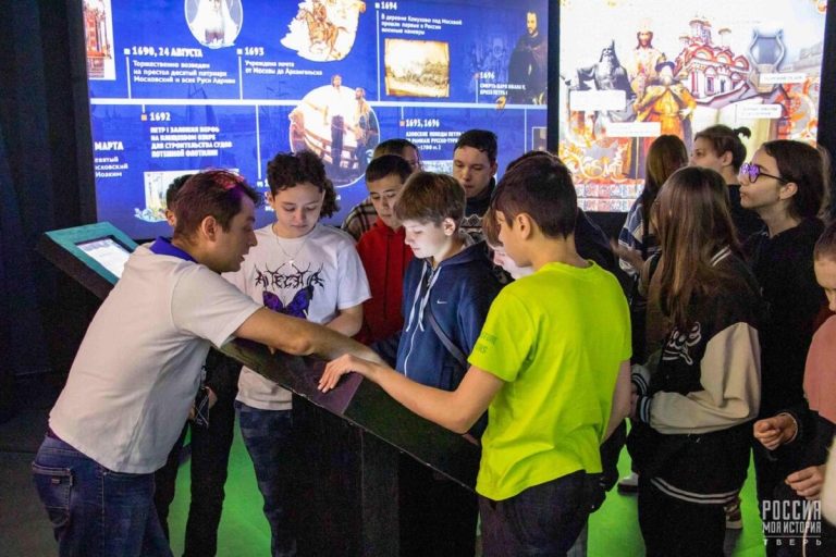 Школьников Тверской области приглашают на культурные и спортивные мероприятия