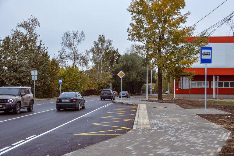 В Твери закрыли поворот после Южного моста и открыли дорогу-дублер