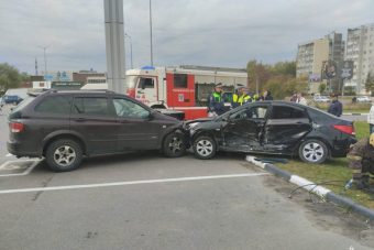 Необычное тройное ДТП произошло в микрорайоне Южный в Твери
