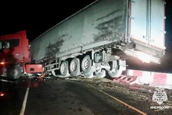 ДТП с фурой парализовало движение на Р-132 под Тверью