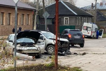 Три человека пострадали в тройном ДТП в Тверской области