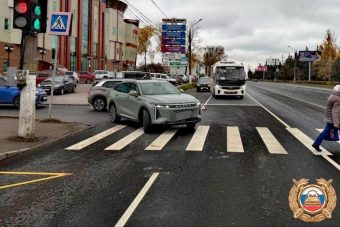 Девушку сбили на переходе на Октябрьском проспекте в Твери Девушку сбили на переходе на Октябрьском проспекте в Твери