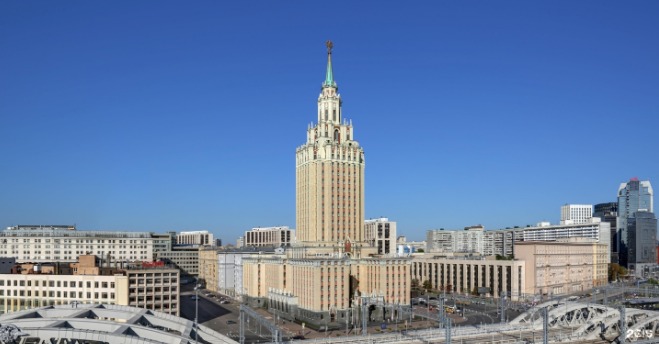 Семь сталинских высоток: от символов империи к живым легендам города