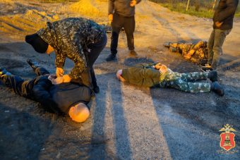 В Тверской области задержали группу грабителей большегрузов В Тверской области задержали группу грабителей большегрузов