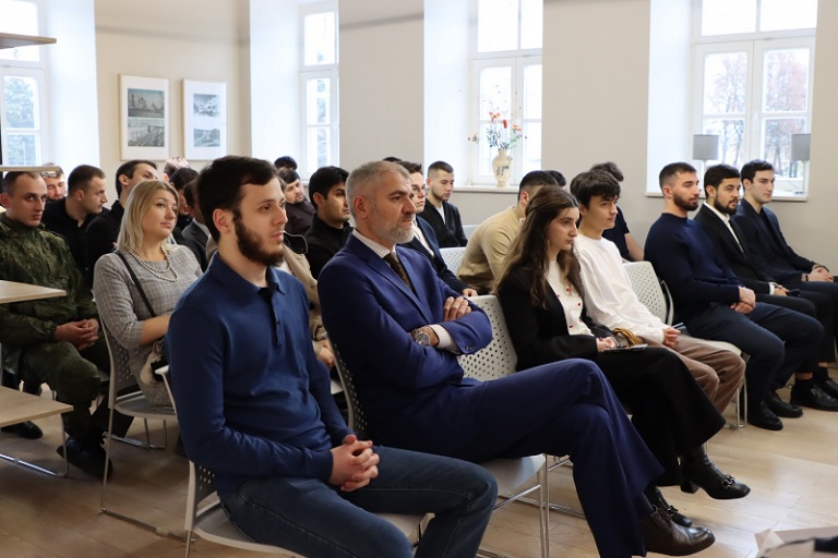 Силовики предостерегли молодежь нацдиаспор Тверской области от межрелигиозных и межнациональных конфликтов Силовики предостерегли молодежь нацдиаспор Тверской области от межрелигиозных и межнациональных конфликтов