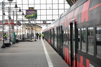 Построенная в Твери чёрная «Иволга» вышла на московские маршруты